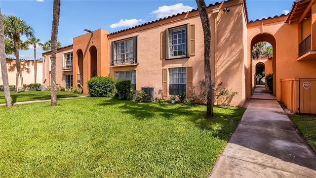 7200 Fairway Dr H12, Miami Lakes, FL 33014