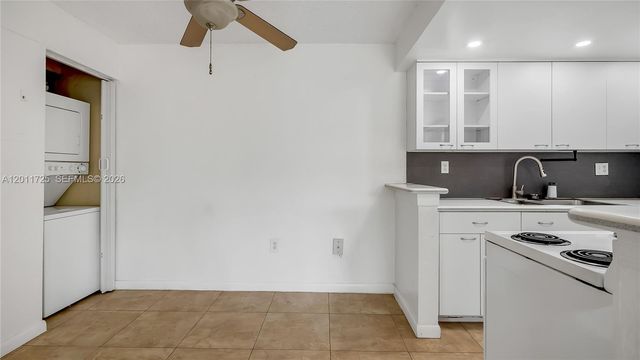 7200 Fairway Dr H12, Miami Lakes, FL 33014