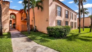 7200 Fairway Dr H12, Miami Lakes, FL 33014