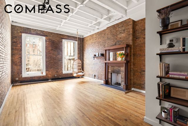 543 Manhattan Avenue TH, New York City, NY 10027