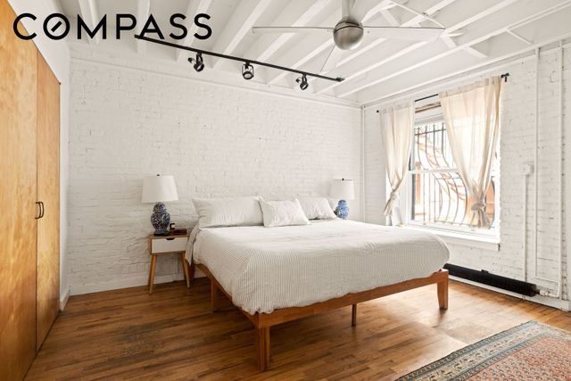 543 Manhattan Avenue TH, New York City, NY 10027