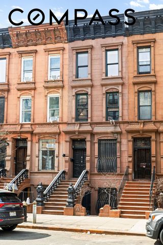 543 Manhattan Avenue TH, New York City, NY 10027