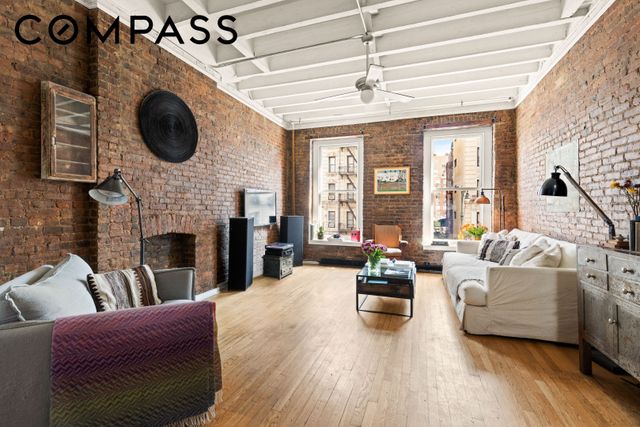 543 Manhattan Avenue TH, New York City, NY 10027