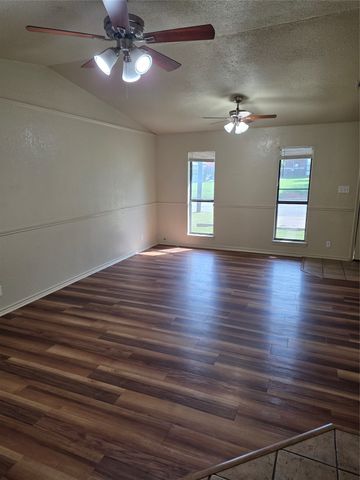 1014 Harbor Lakes Drive, Granbury, TX 76048