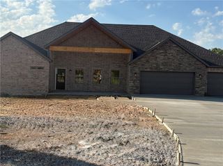 1951 Lordsburg Court, Bentonville, AR 72713