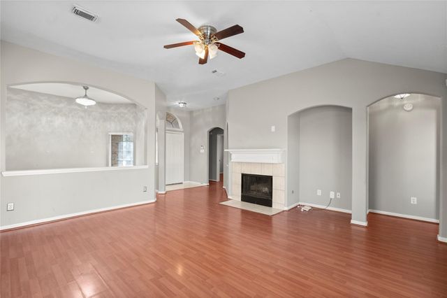 12602 Stratford Heights Drive, Sugar Land, TX 77498