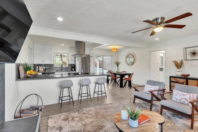 4040 Apore St, La Mesa, CA 91941