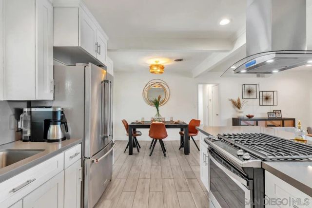 4040 Apore St, La Mesa, CA 91941