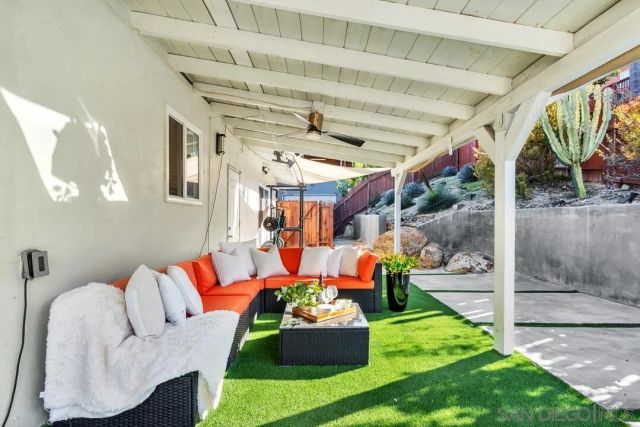 4040 Apore St, La Mesa, CA 91941