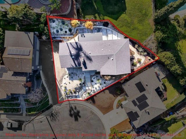 4040 Apore St, La Mesa, CA 91941