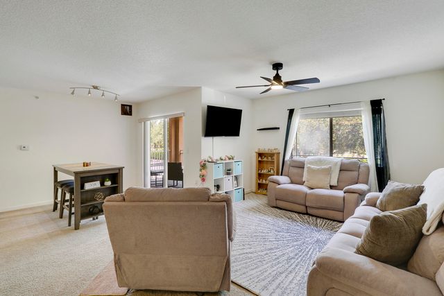 261 SW Palm Dr Apt 205, Port St Lucie, FL 34986