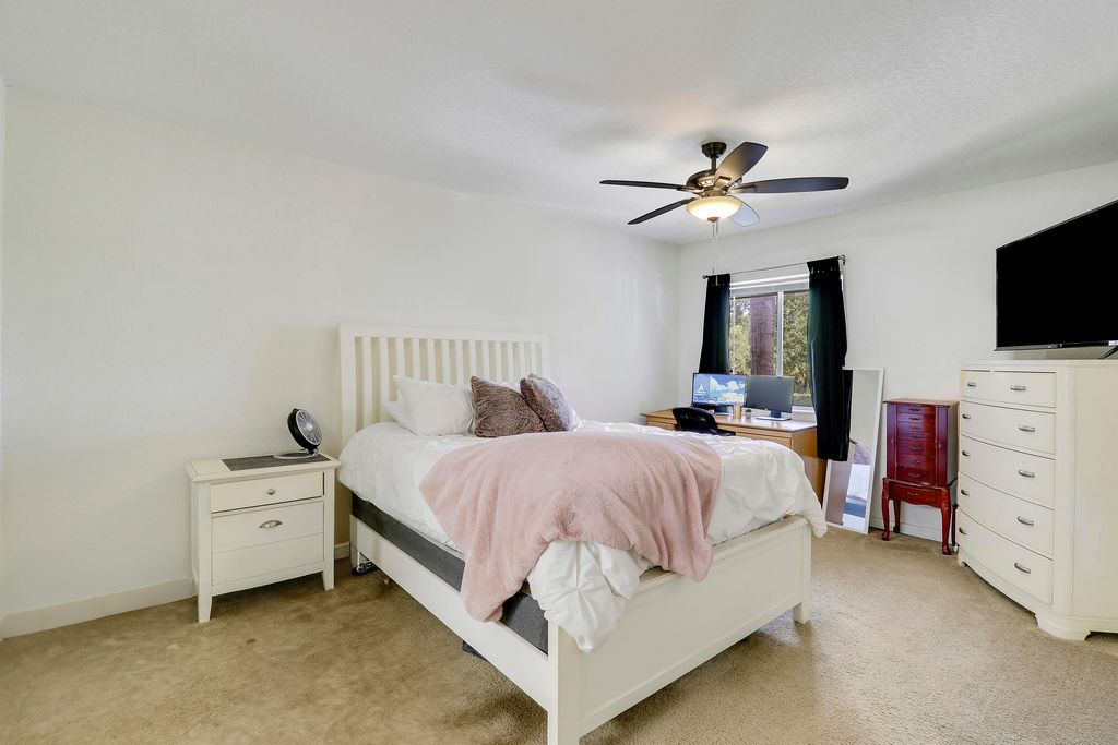 261 SW Palm Dr Apt 205, Port St Lucie, FL 34986