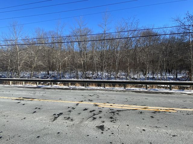 593 Old Warren Road, Palmer, MA 01069