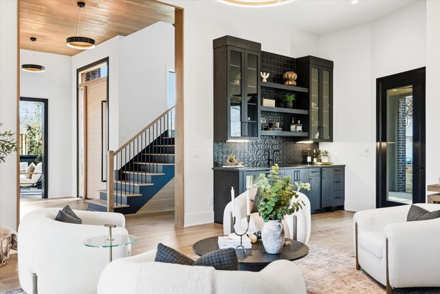 1309 Southside Cir, Nashville, TN 37212