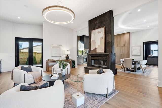 1309 Southside Cir, Nashville, TN 37212