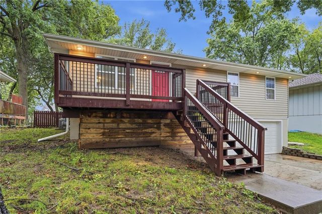 519 NE 98th Place, Kansas City, MO 64155