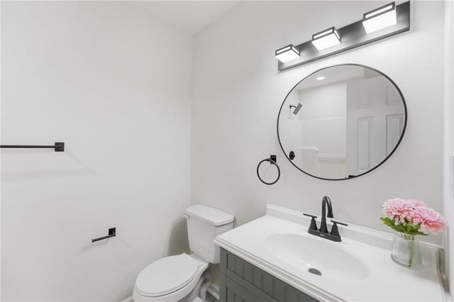 519 NE 98th Place, Kansas City, MO 64155