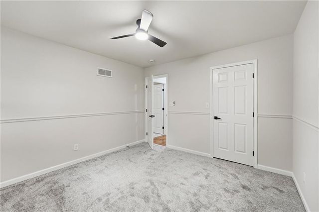 519 NE 98th Place, Kansas City, MO 64155