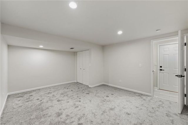 519 NE 98th Place, Kansas City, MO 64155