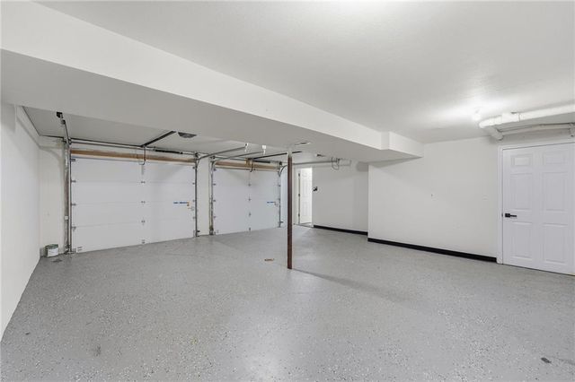 519 NE 98th Place, Kansas City, MO 64155