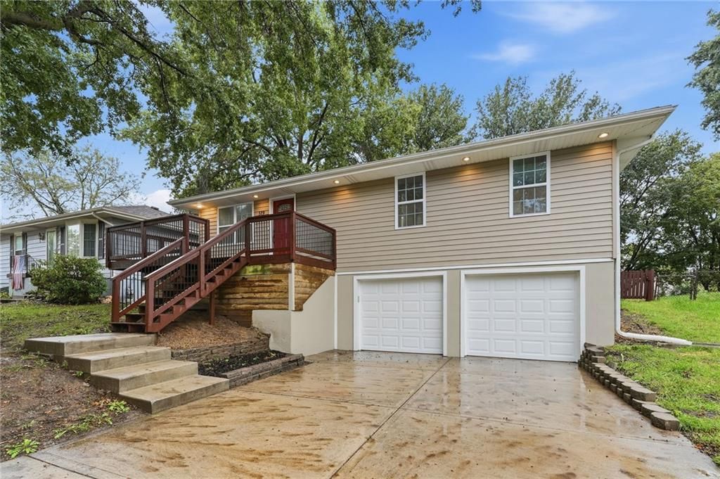 519 NE 98th Place, Kansas City, MO 64155