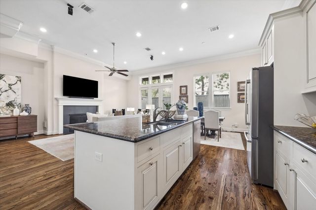 10906 Wrenwood Green, Houston, TX 77043