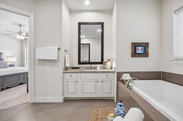 10906 Wrenwood Green, Houston, TX 77043