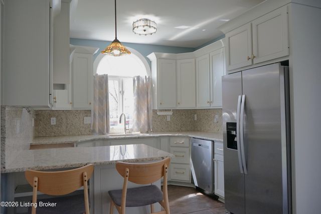 405 N 1st St, New Haven, KY 40051