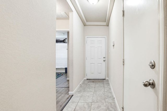 138 Talon DR, Luling, TX 78648