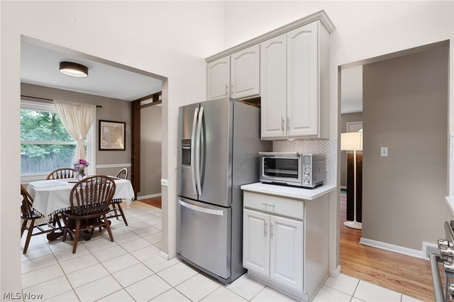 4117 Canterbury Road, North Olmsted, OH 44070