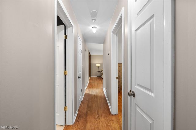 4117 Canterbury Road, North Olmsted, OH 44070