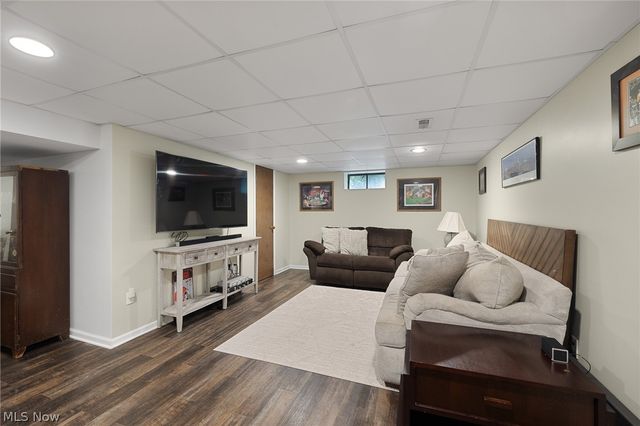 4117 Canterbury Road, North Olmsted, OH 44070