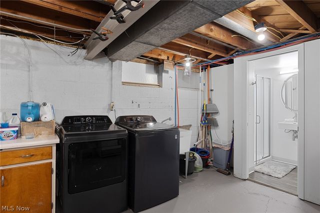 4117 Canterbury Road, North Olmsted, OH 44070