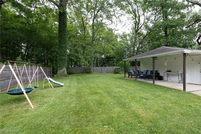 4117 Canterbury Road, North Olmsted, OH 44070