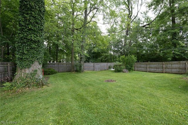4117 Canterbury Road, North Olmsted, OH 44070