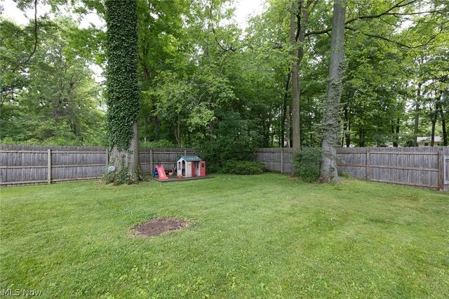 4117 Canterbury Road, North Olmsted, OH 44070