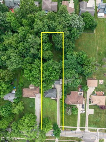 4117 Canterbury Road, North Olmsted, OH 44070