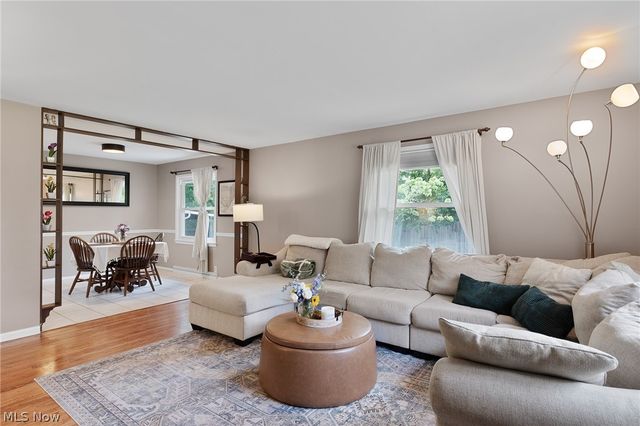 4117 Canterbury Road, North Olmsted, OH 44070