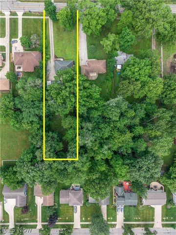 4117 Canterbury Road, North Olmsted, OH 44070