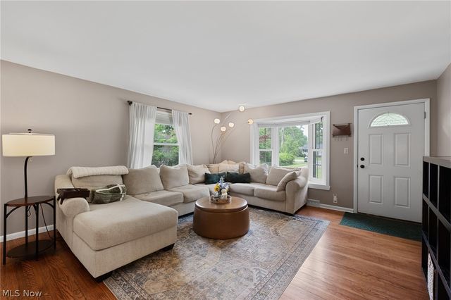4117 Canterbury Road, North Olmsted, OH 44070