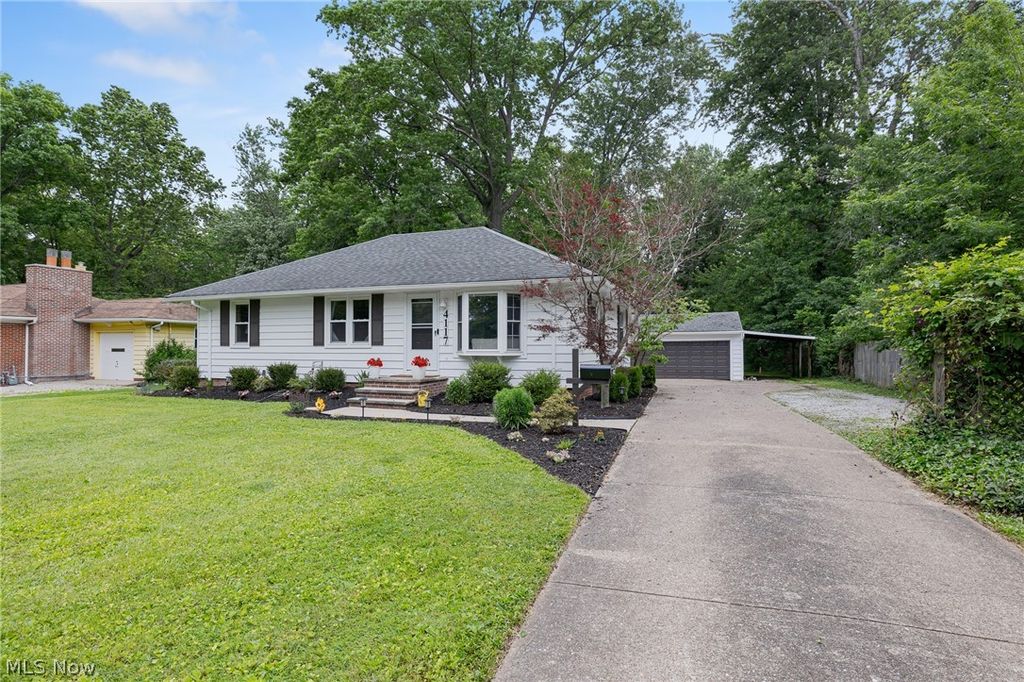 4117 Canterbury Road, North Olmsted, OH 44070
