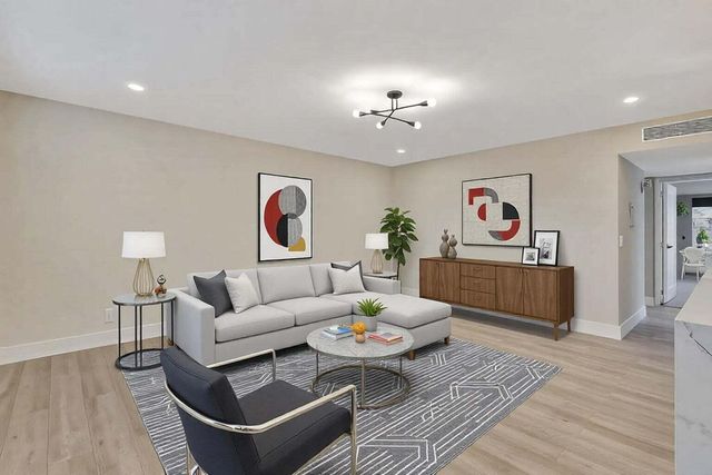 802 BURGUNDY Q, Delray Beach, FL 33484