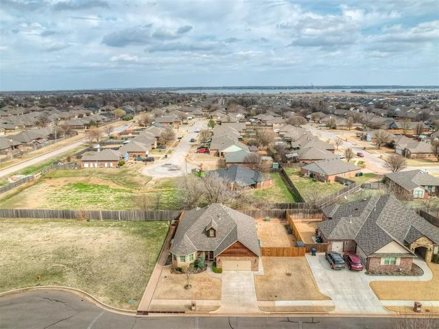 3612 Pistache Lane, Yukon, OK 73099
