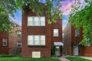 3120 W Addison Street 2, Chicago, IL 60618