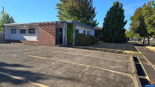 905 Queen Av SW, Albany, OR 97321