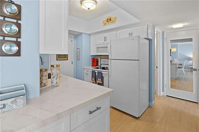 240 Seaview CT 413, Marco Island, FL 34145