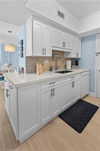 240 Seaview CT 413, Marco Island, FL 34145