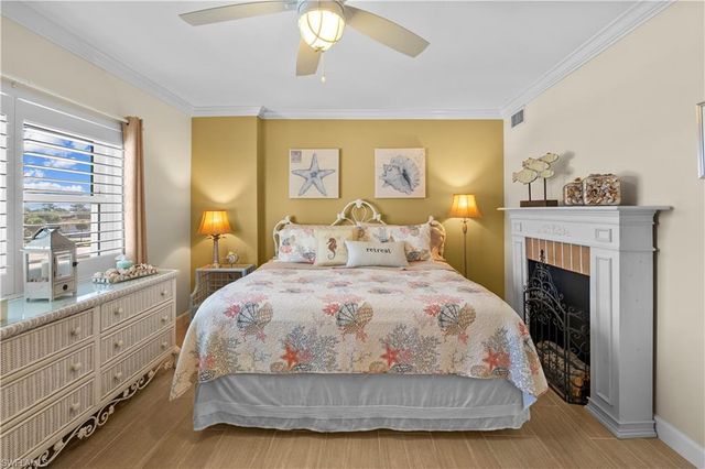 240 Seaview CT 413, Marco Island, FL 34145