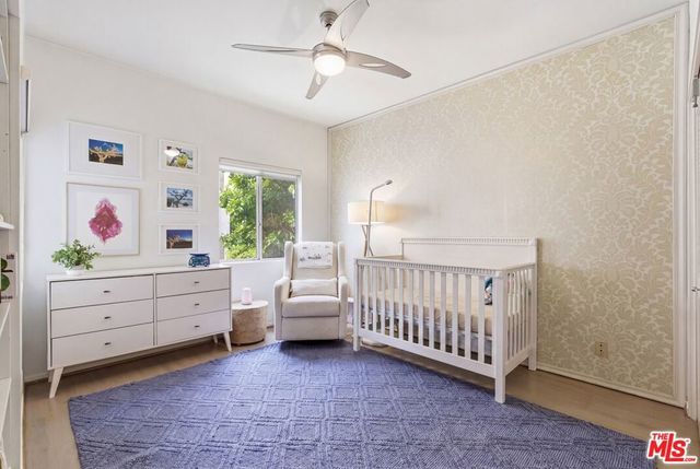 514 S Barrington Avenue 104, Los Angeles, CA 90049