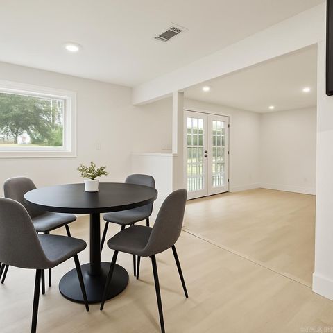 1521 Chatfield Road, Benton, AR 72015